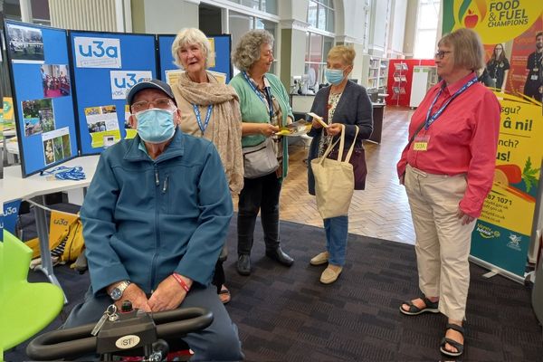 Cardiff and Sully u3as join forces to promote the movement in libraries 