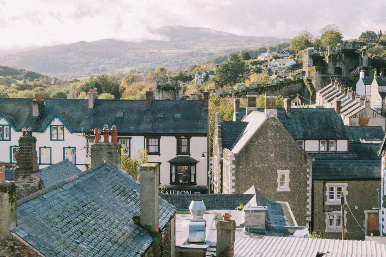 houses with valleys in the background
