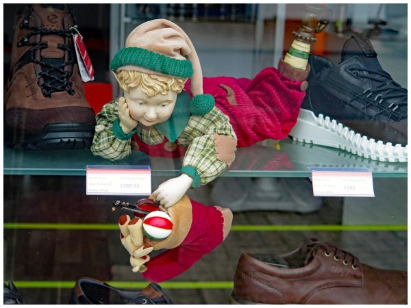 'Winter Window' by Tessa Phillips of Potters Bar u3a